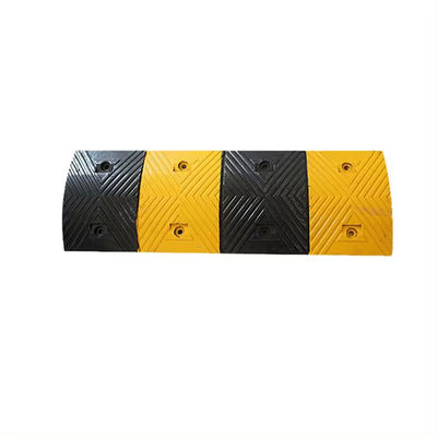 kupować ISO Rubber Road Hump Good Toughness Czarny Żółty Bump dla drogi drogowej produkcja online